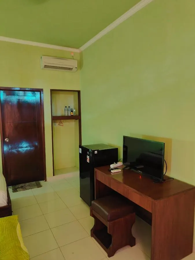 Berlian Inn Kuta Beach 2*, Кута Индонезия